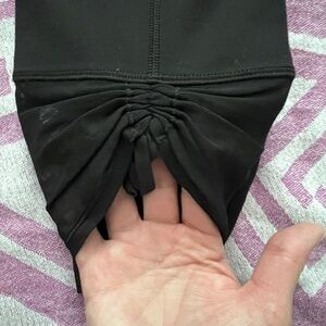 Cropped 8️⃣ LULULEMON pants size 8 like new